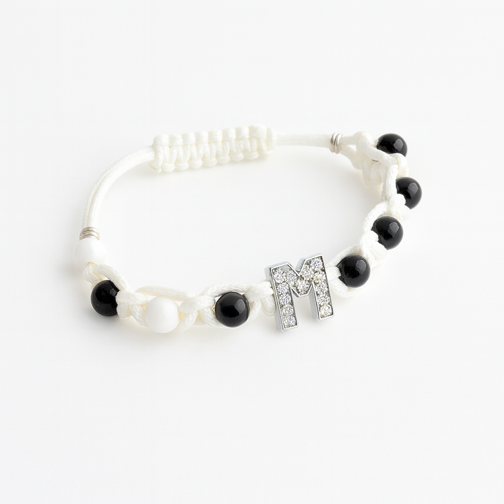 ✨ Bracciale Personalizzabile con Lettera e Charm – Maison C